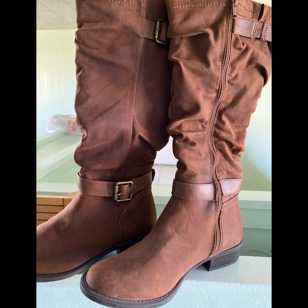 Sonoma Boots 7